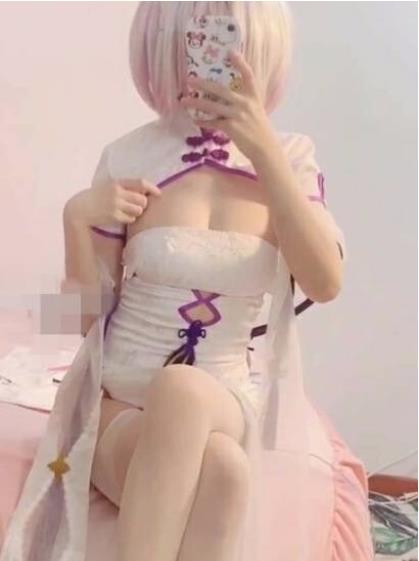 Twitter宅男女神二次元《夏花》