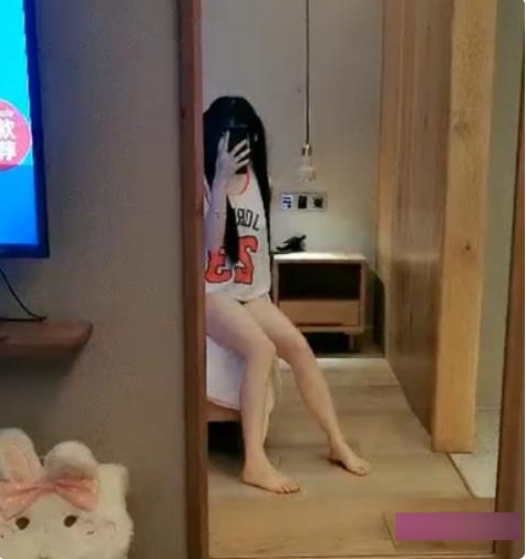 虎牙超人气新人可爱幼齿粉嫩妹子妹子【粉嫩浮力姬】新人罗莉妹（胖次猫）最新散播合集[7v-5.8G]