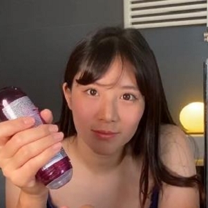 OnlyFans网红妹子-obokozu，喜欢玩白人的亚洲女孩【4V-1.9G】