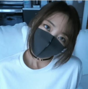 夏日回忆：海岛生存的玩偶姐姐