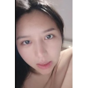 素颜女友的上位露脸视频，无保护措施，打粑粑