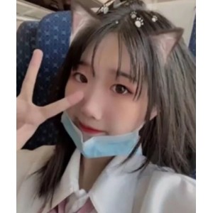 可爱妹子自行打包三人游视频，真实mi+jian灌醉无屏障爆撩1V视频