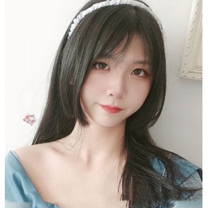 逆天妹子酸果儿在公共场合光着pp跑