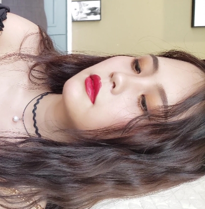 超短热裤高跟长腿美女视频