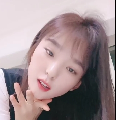 纯反差妹杨洋老壁灯2V2.02G百度盘