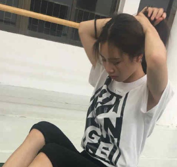 华裔大学萌妹清纯合集