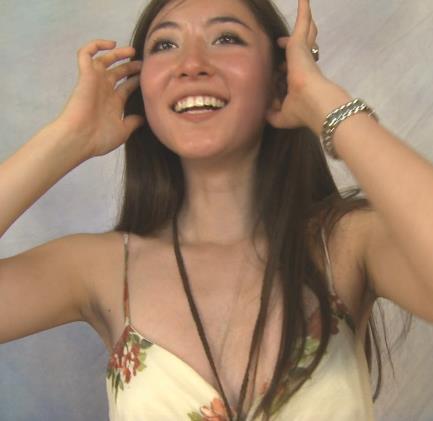 华裔千金AmeliaWang行为艺术作品3部2.9G视频