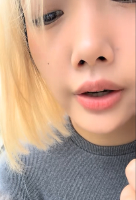 户外小帐篷密码房三人游表演，瘦不下来的欢小姐野外烧烤奇怪玩具出水直播，4个视频文件总大小1G