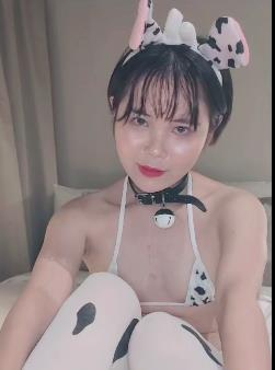 香港母G资源合集:Acupbaby22-23年实战全记录,7.7G,独龙户外爆弄无保护多人游,粉丝狂赞!