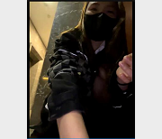 Love-Lynn男厕T蛋P水秀自拍主播资源，商场楼梯间火爆视频合集