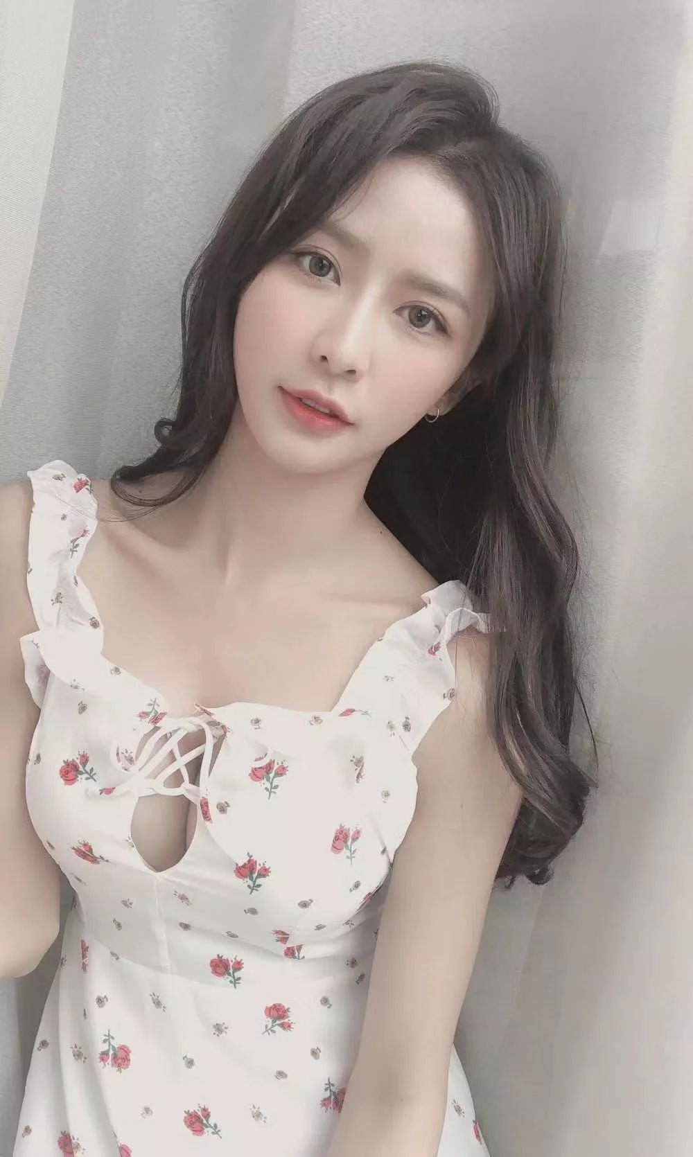 网红女主播李姐私拍资源12集9G录屏，身材火爆大翘臀福利直播