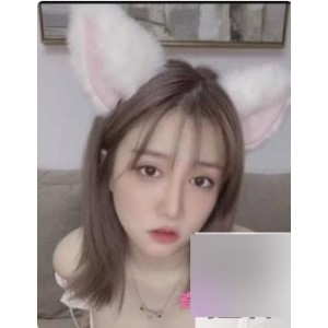 网红周大萌：周大萌的网红身份性感小磐娴：小磐娴的性感形象小火箭：一款特殊的火箭无尿点：没有尿点的特点COSPLAY：角色扮演活动不知火舞：不知火舞的形象僵尸：一种恐怖的生物福利：特殊的福利待遇上新：新品上市