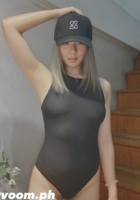 许美仁私拍模特儿0.66G网红人气四眼金主