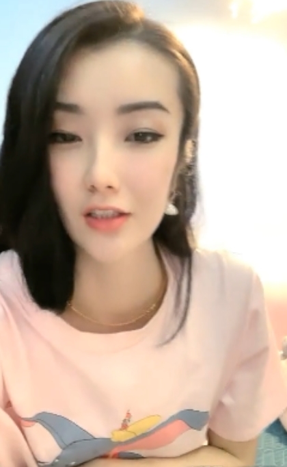 火星大妞刘语熙健身教练原创自录:蜜桃臀诱惑,高价收费私人训练,3小时44分钟1.62GB