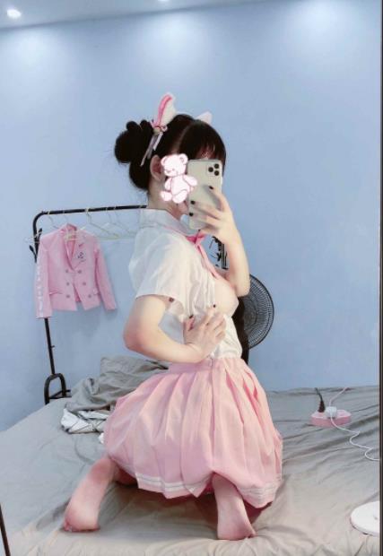 超级人气粉嫩女神4V-308MB精品合集