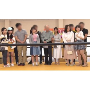 岛国综艺家庭对抗赛高清3V10.9G：家庭互换，用嘴指J全程无保护