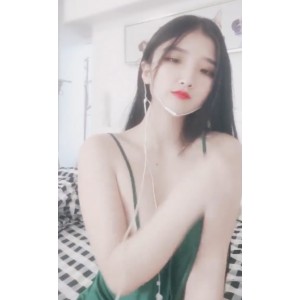 女神清欢：44v30g合集，增一视频11v7.35g，尽显多面魅力