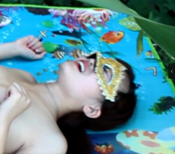 苏晴野外三人游合集[14V-5.7G]：16年最火小姐姐火爆视频，FLV/MP4格式任你选择