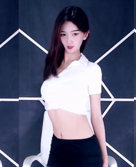 虎牙直播明宇小鱼儿有尺度热舞视频合集，122个视频13.6G，支持下载