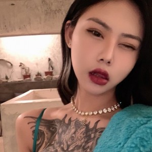 魅魔纹身大罩杯美女白鹿32P作品集13MB，性感内衣自拍，美腿丝袜全方位展示