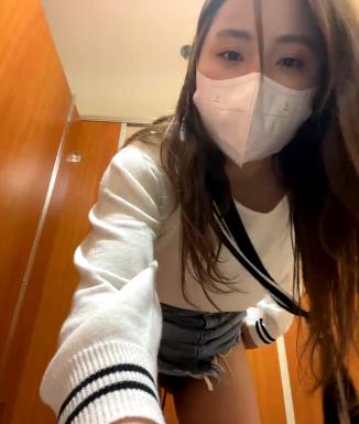 Love-Lynn男厕T蛋P水秀-2:商场楼梯间自W合集,21个视频共8.5G,主播资源火爆停更