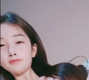 高颜值美少女依依，百度搜索收藏，新增20v