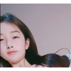 高颜值美少女依依，百度搜索收藏，新增20v