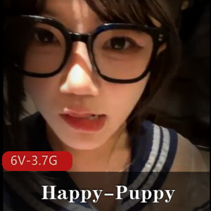 可爱女生浴室道具秀：S啊风油精，脸露阿黑颜，喜欢就来观看吧！