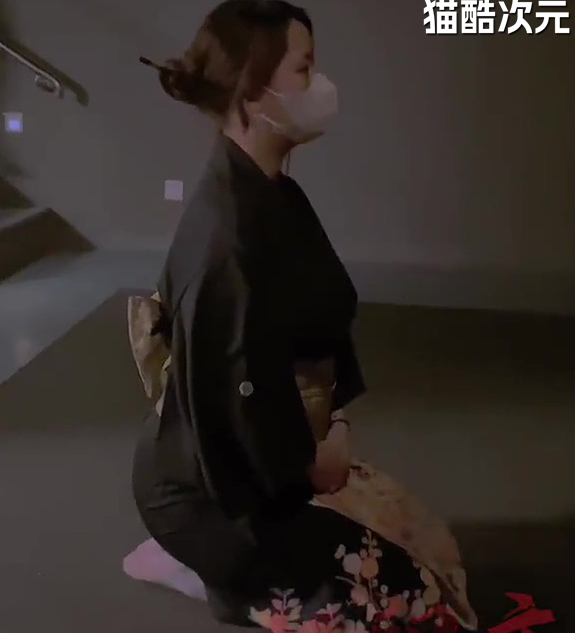 封神SM大神指教优质身材反差妹子140P51V1.3GB