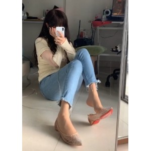 成熟主妇美腿诱惑合集，932M视频尽显腿控魅力