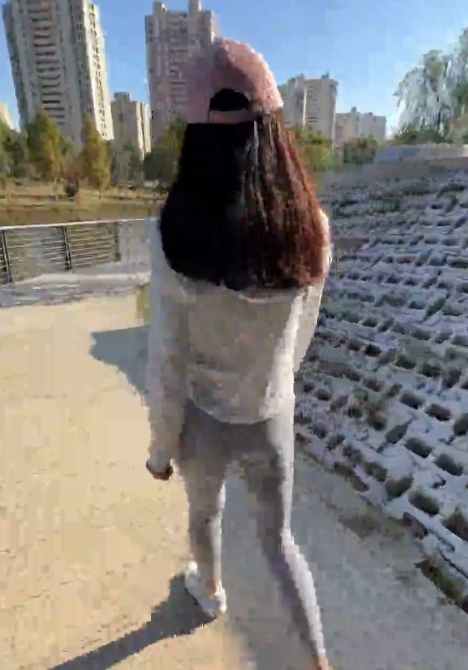 文职淑女酒店跪舔,老公等老婆被无屏障进入解压教程