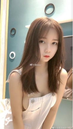 高颜值网红苗老师45部合集，快手绝版视频大放送