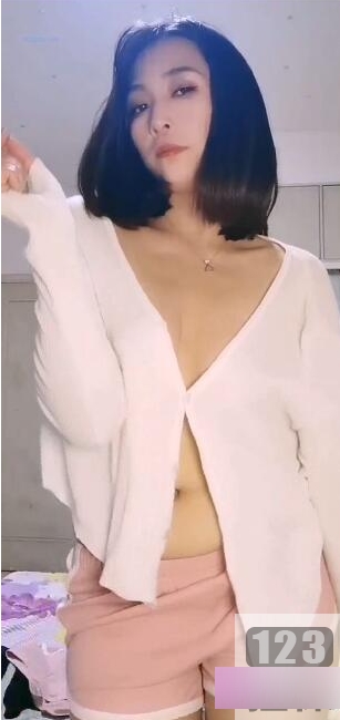 1.1W粉丝新晋主播貂蝉姐姐，定制视频收藏惊喜不断