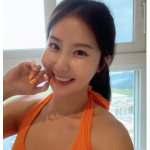 女神jena户外拍摄惊喜百度盘1.79G视频照片22张12个