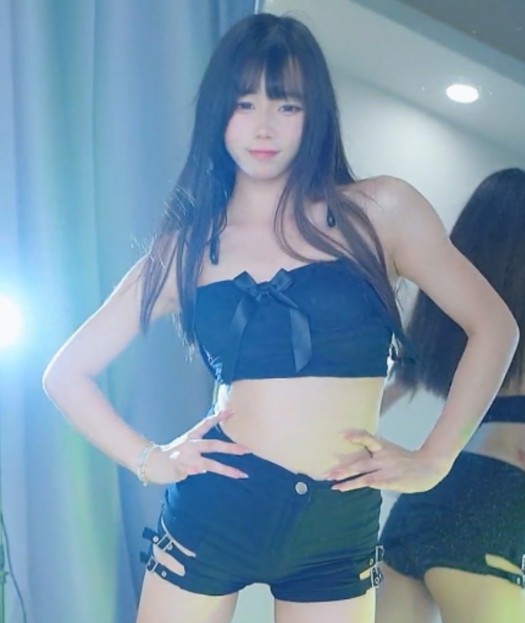 咬一口兔娘早期热舞合集，热舞5V+4G百度盘自行打包