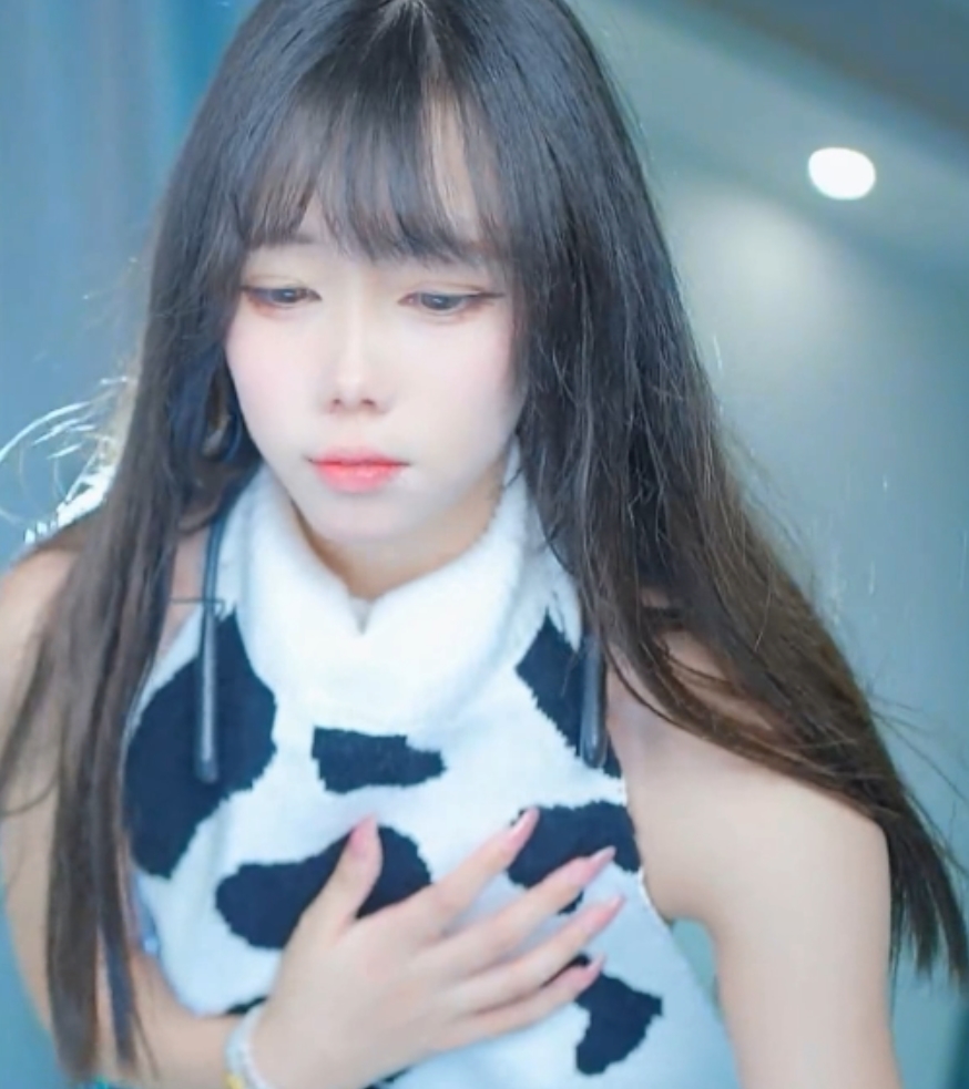 咬一口兔娘早期热舞合集，热舞5V+4G百度盘自行打包