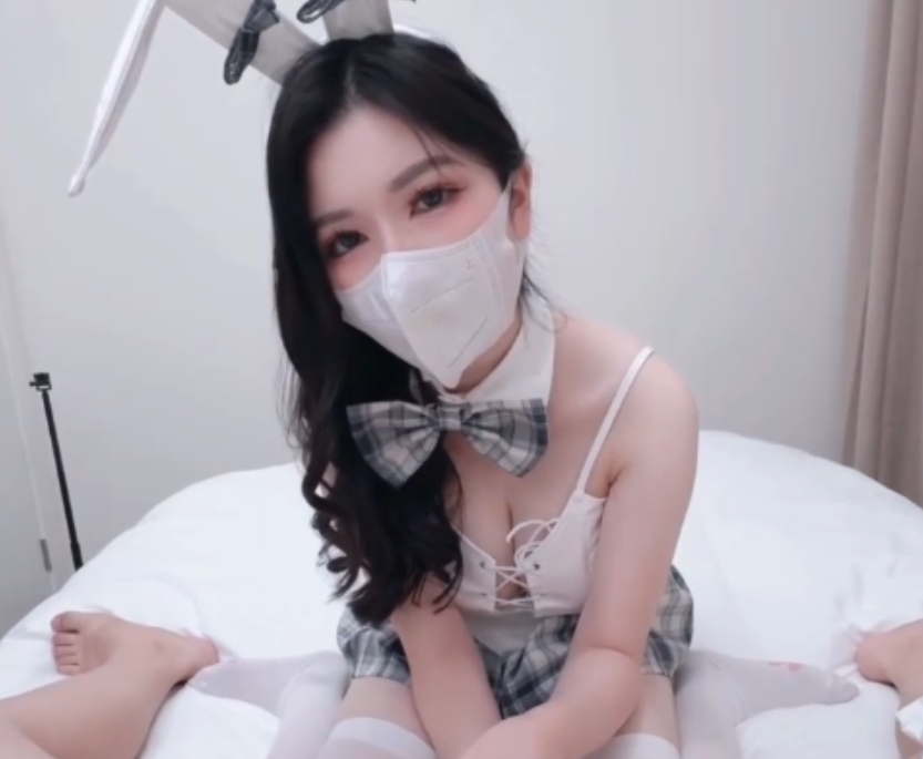 狐不妖尤物自拍合集，5V+1.6G，口罩颜值身材剧情丰富