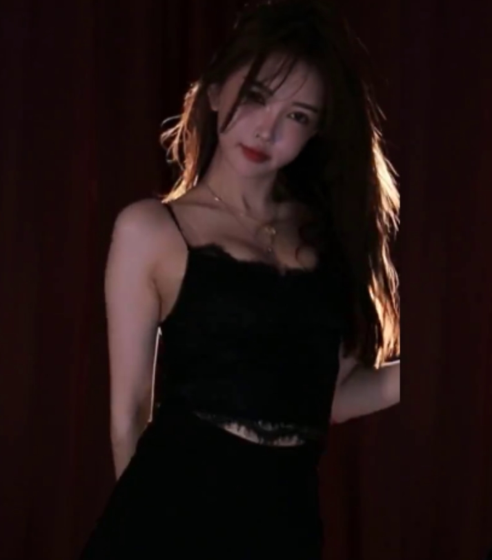 南妹儿热舞3月斗鱼20v视频，高清3.5G，百度盘下载