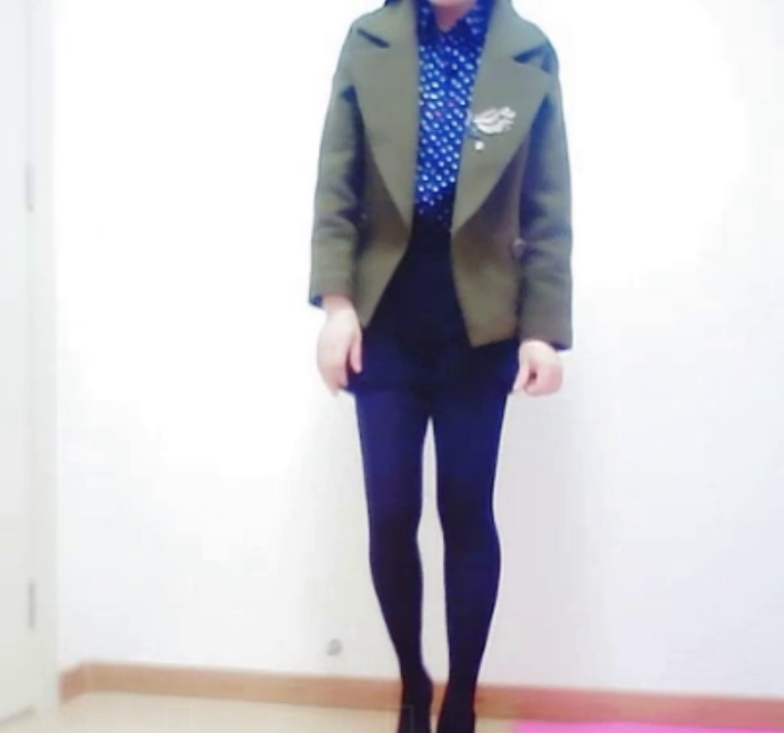 演自导自演情景剧》不仅在视频大小上给人惊喜，更在内容上给人带来不一样的视听享受。收藏这部视频，就是收藏一段奇妙的网络奇迹。