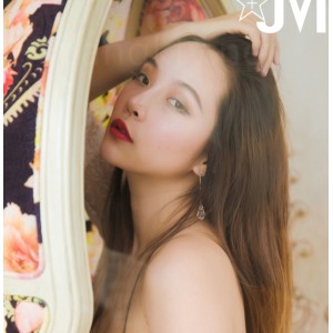 根据您提供的内容，为该商品取一个```plaintext[自行打包]jenny孙禾颐作品合集+粉丝超大尺福利JVID[多V多人游+14.3GB][百度盘]```这个标题包含了关键信息和视频大小/数量，同时经过润色，希望符合您的要求！