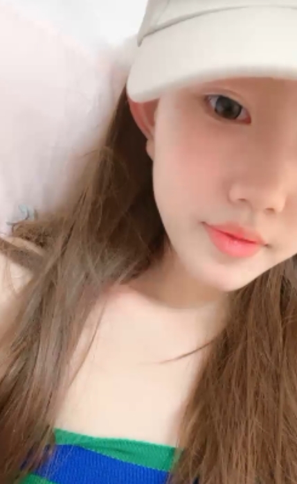 黑框眼镜双马尾+乔乔妹妹+24v18.4g