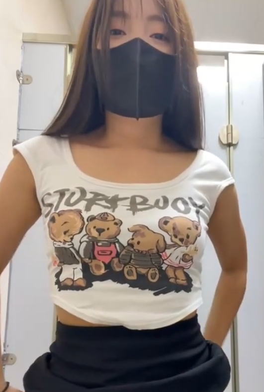 [转载搬运]+LoveLynn+男厕放飞自我秀+【nv+90g】【百度云资源】+[99++90G][百度盘]