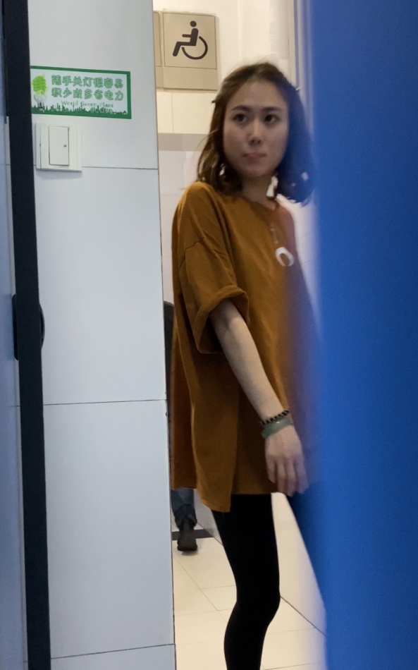 经典小蓝门厕拍64.7g补：停播主播娜美揭秘收藏视频