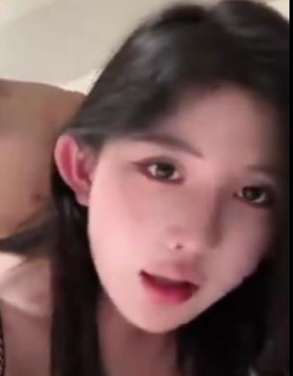 推特富家公子哥体育生SyMengNan689优质空姐合集12V541M，颜值顶尖短资源！