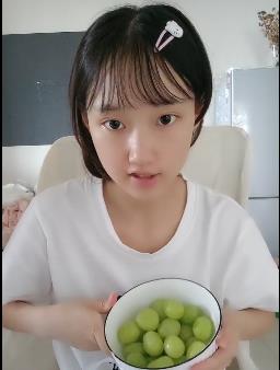 热榜直播资源女仆姐妹最新合集3部5V5.3G,超火道具秀与舞蹈