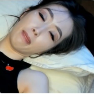 黑丝百度盘迷人合集1V4.32G，自行打包