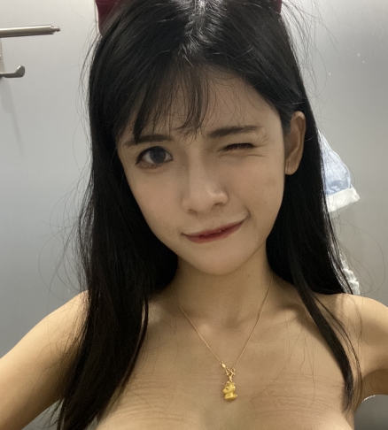 优质网红大罩杯美女狗头萝莉最新私拍合集1V166MB，尺度诱人