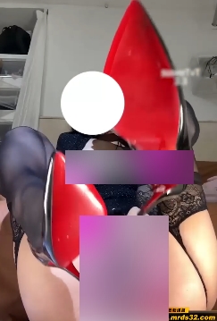 [自行打包]kklove红底高跟黑丝最新合集1V80M，百度盘78G，视频质量1280P，趣味十足