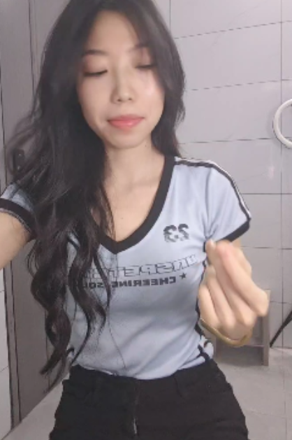 大长腿小狗湿湿最新合集135V136G，收藏百度ED2K