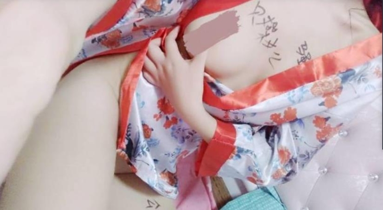 快手甜美雪糕酱最新合集47V14.2G，三寸妹子闺蜜